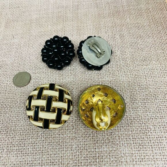 VTG Clip On Enameled and Beaded Earrings - Picture 2 of 2